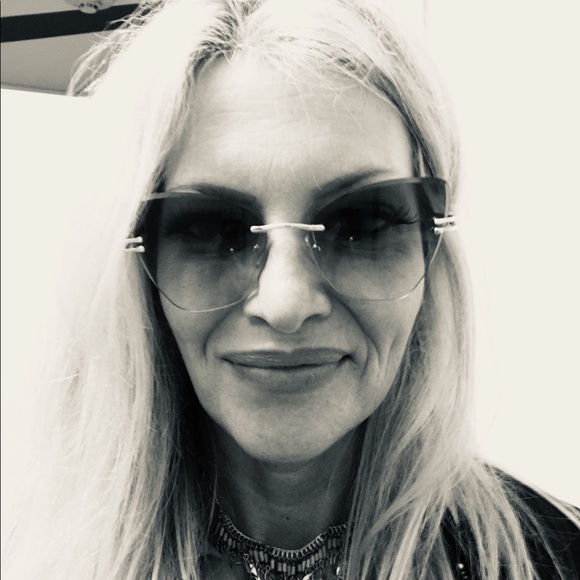 Meet your Posher, Robin - Picture 1 of 1